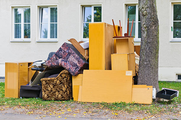 Best Yard Cleanup Services  in Hauppauge, NY